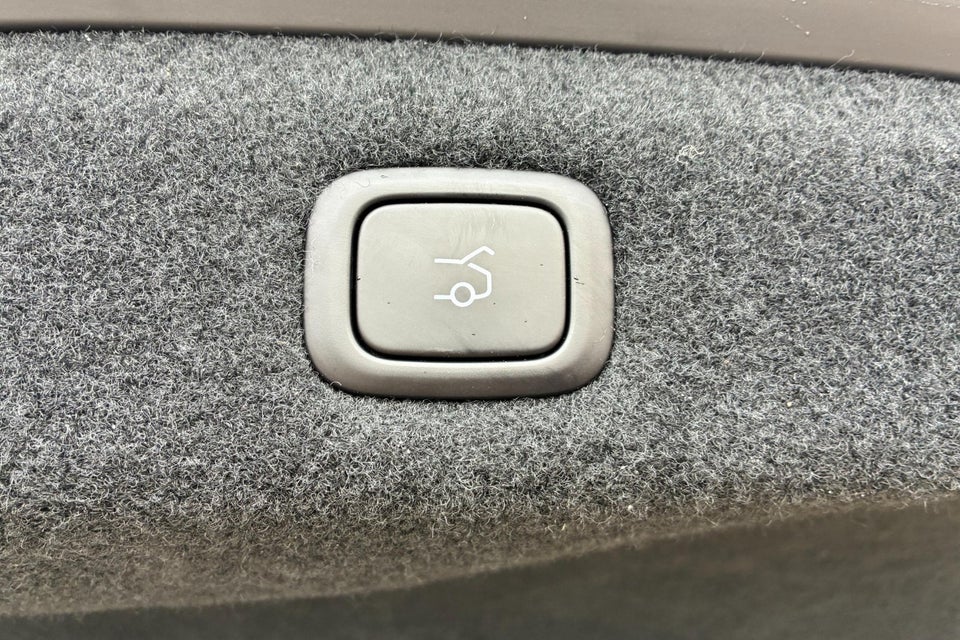 NIO ET5 75 Standard Range 4d