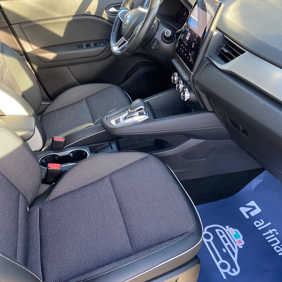 Renault Captur 1,6 E-Tech Intens 5d