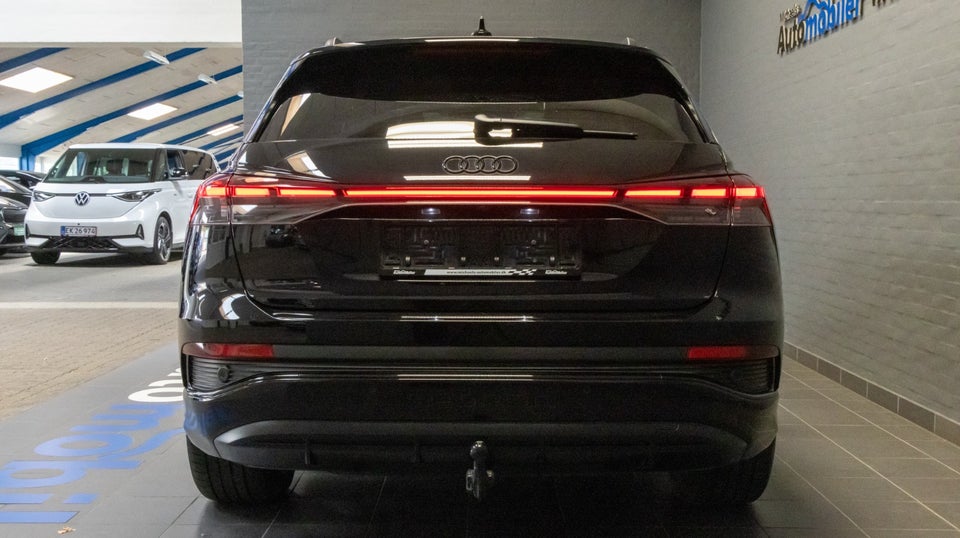 Audi Q4 e-tron 45 S-line 5d