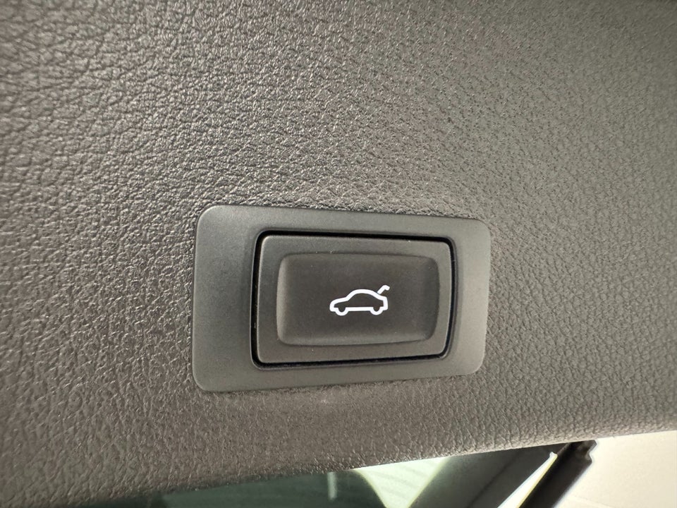 Audi e-tron 55 quattro 5d