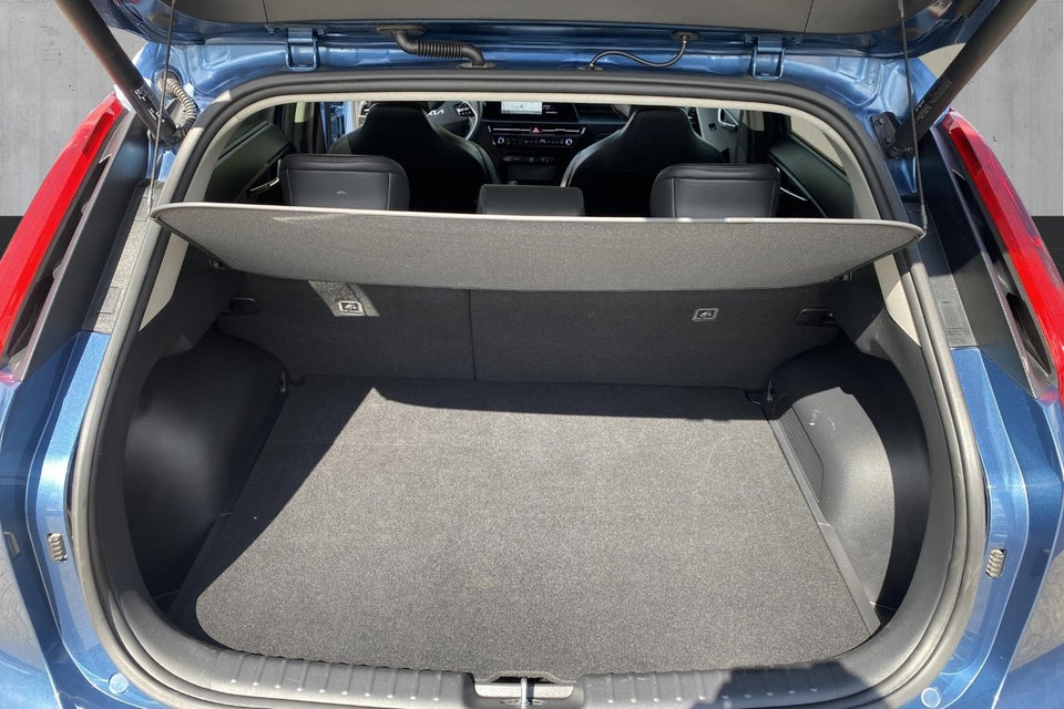 Kia Niro 64 EV Premium 5d