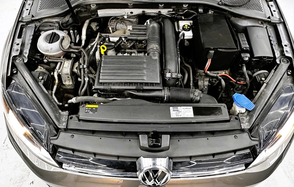 VW Golf VII 1,4 TSi 140 R-line DSG BMT 5d