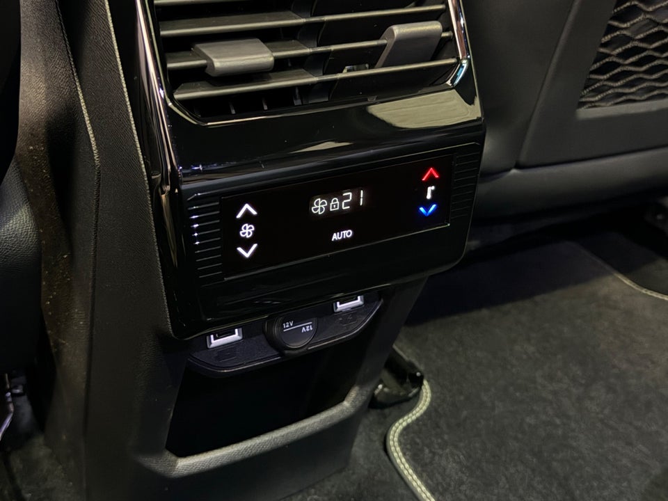 Peugeot e-5008 77 GT Pack 7prs 5d