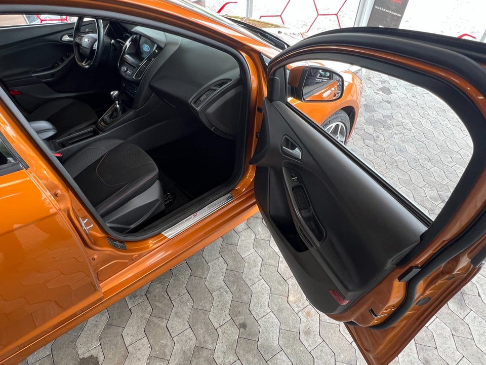 Ford Focus 1,0 SCTi 125 ST-Line stc. 5d