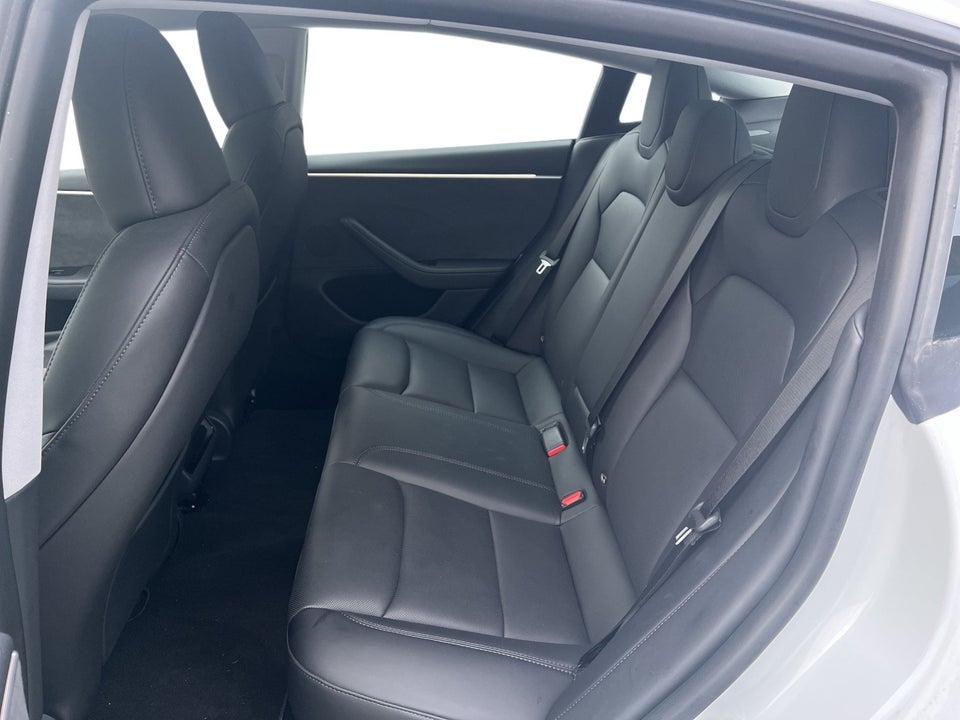 Tesla Model 3 Long Range AWD 4d