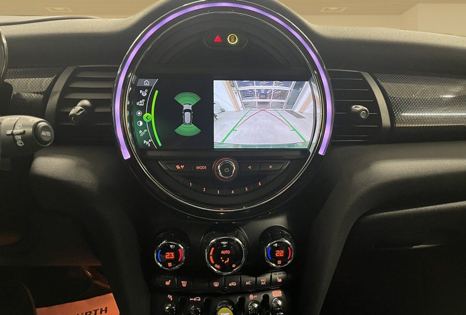 MINI Cooper SE Experience 3d