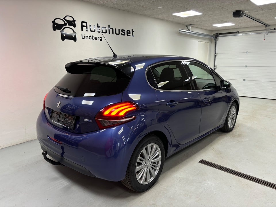 Peugeot 208 1,6 BlueHDi 100 Allure Sky 5d