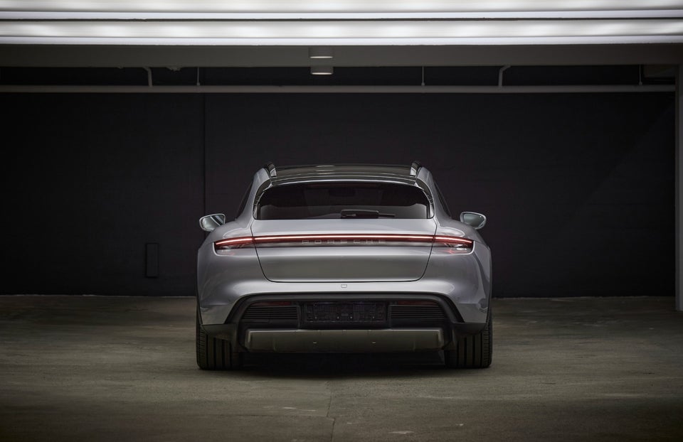 Porsche Taycan 4 Performance+ Cross Turismo 5d