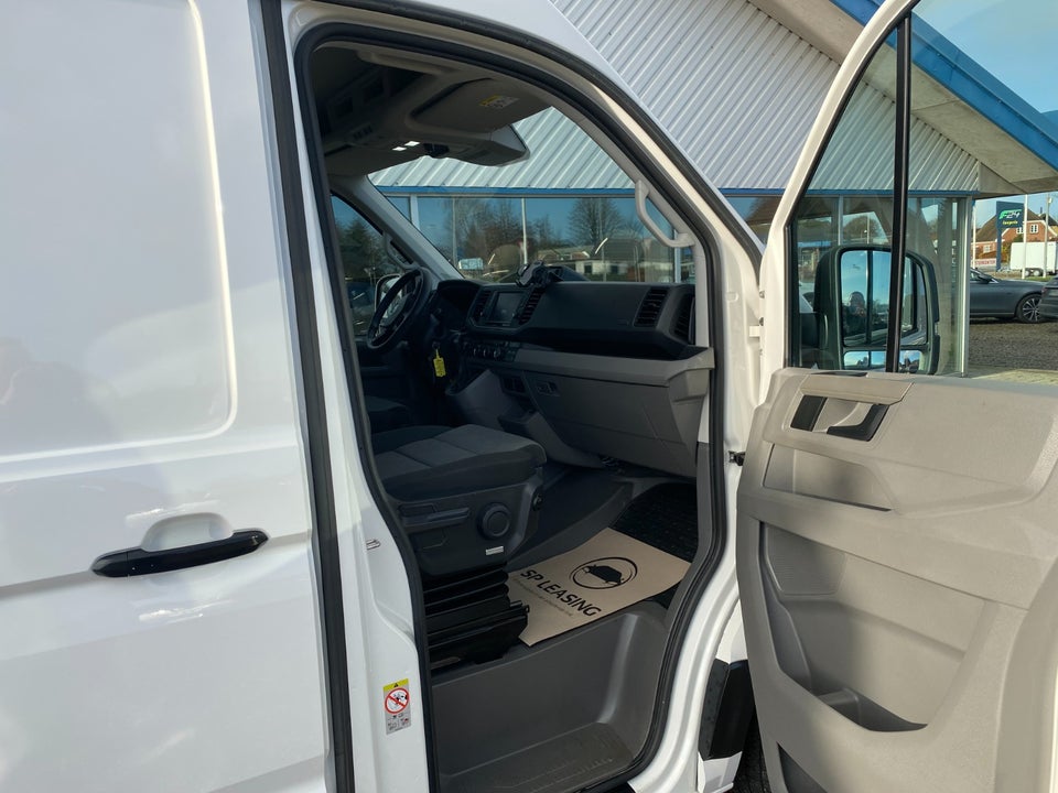 VW Crafter 30 2,0 TDi 177 Kassevogn L3H2 aut. 4Motion