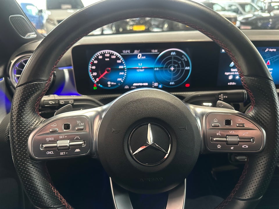 Mercedes A220 2,0 AMG Night Edition aut. 4Matic Van 5d