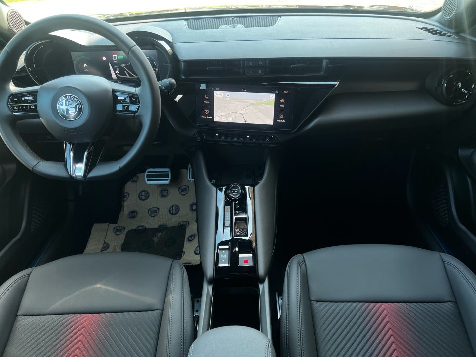 Alfa Romeo Junior Elettrica Speciale 5d