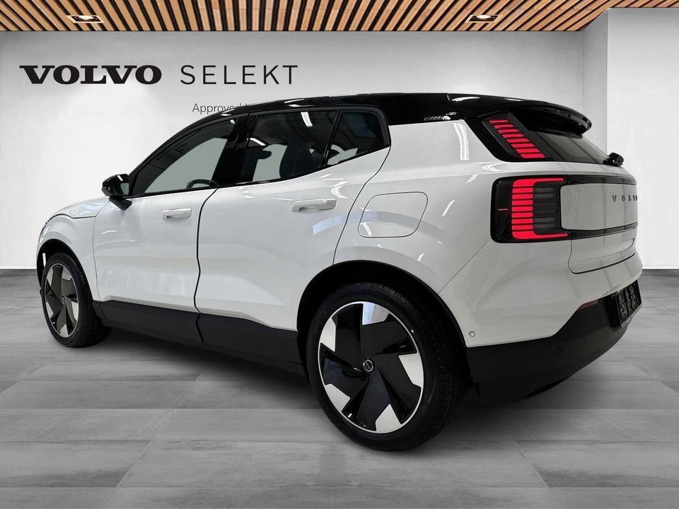 Volvo EX30 Extended Range Ultra 5d