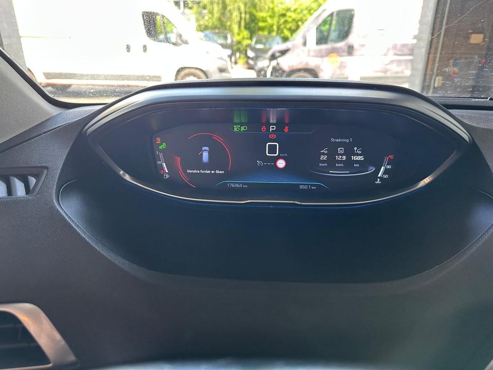 Peugeot 3008 1,6 BlueHDi 120 Allure EAT6 5d