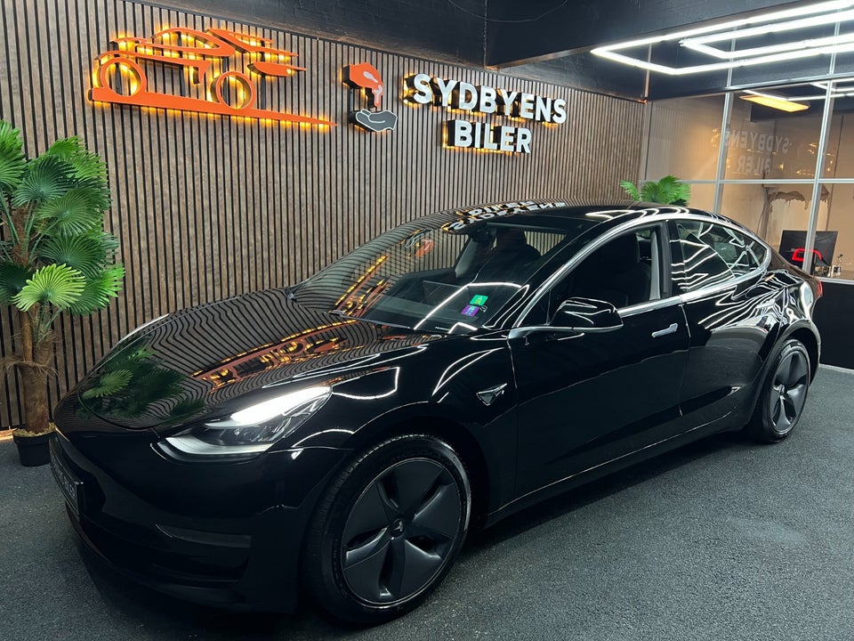 Tesla Model 3 Long Range AWD 4d