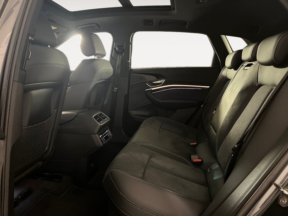 Audi e-tron 55 S-line quattro 5d