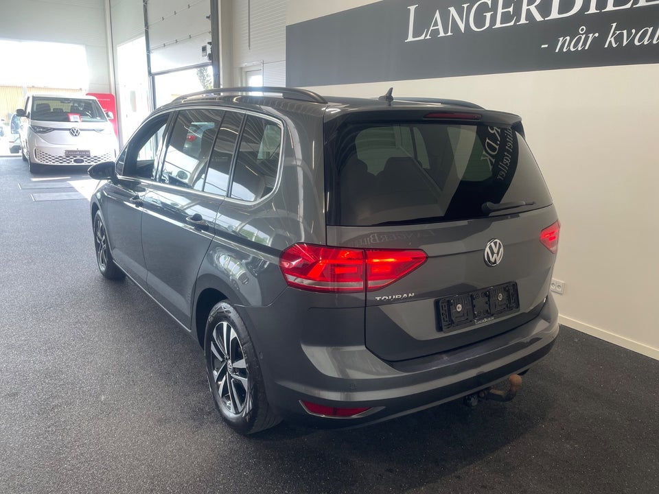 VW Touran 1,6 TDi 115 Comfortline DSG 7prs 5d