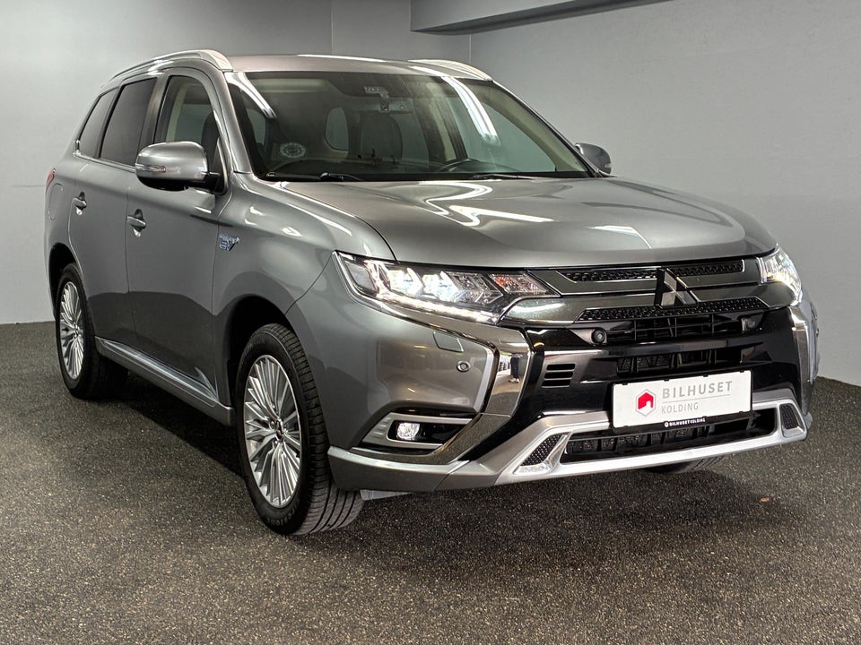 Mitsubishi Outlander 2,4 PHEV Intense CVT 4WD 5d