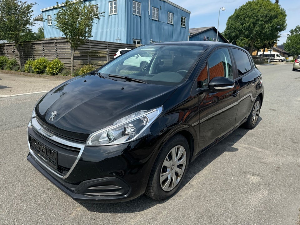 Peugeot 208 1,5 BlueHDi 100 Like Sky 5d