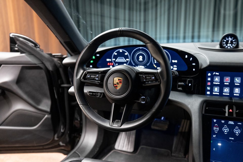 Porsche Taycan 4 Performance+ Cross Turismo 5d