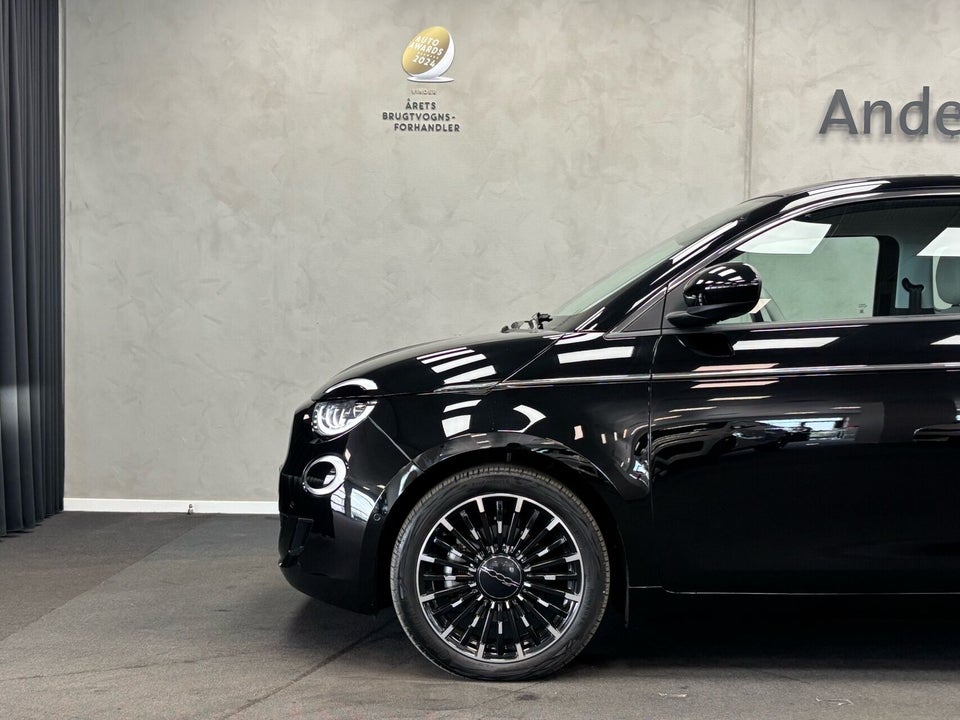 Fiat 500e 42 la Prima by Bocelli 3d