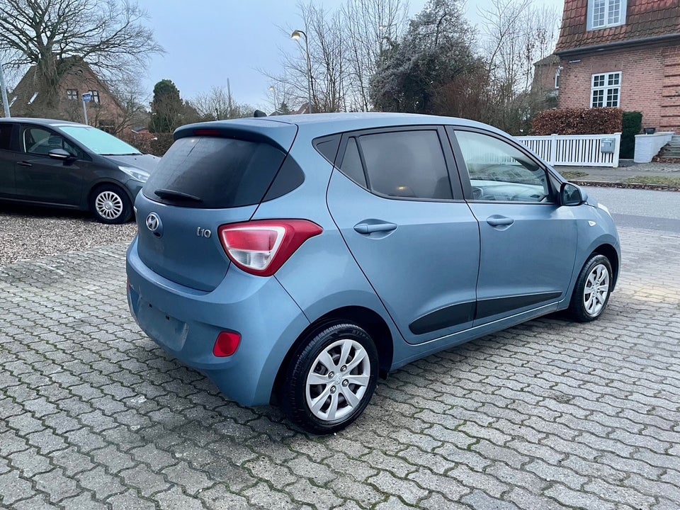 Hyundai i10 1,0 EM-Edition Eco 5d
