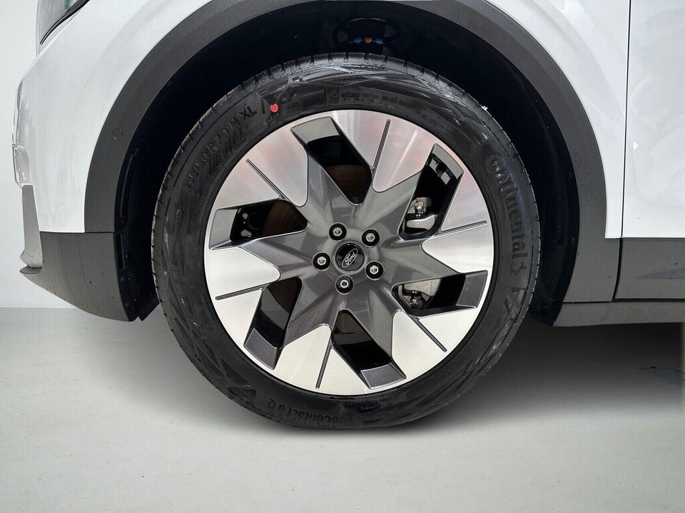 Ford Explorer 82 Premium Extended Range 5d