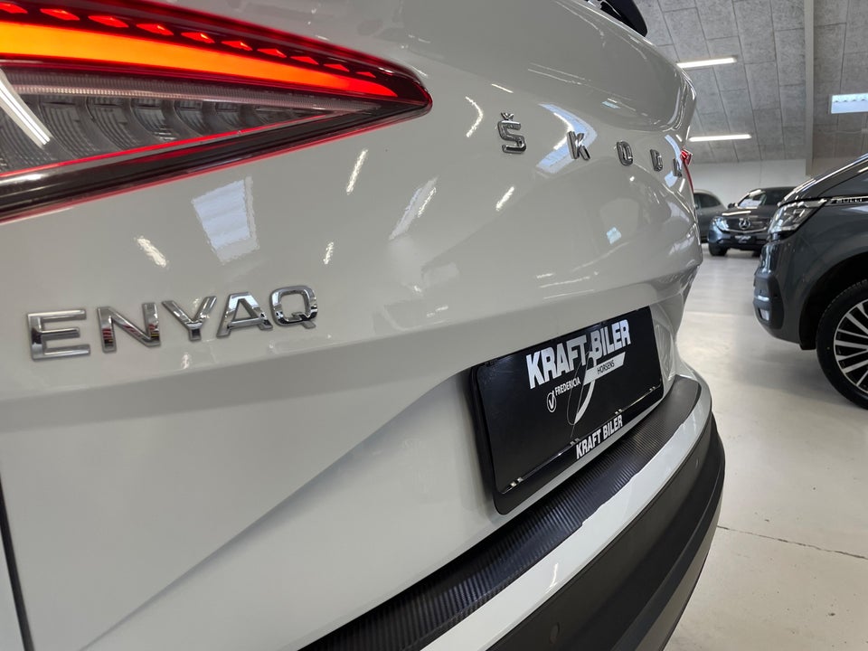 Skoda Enyaq 60 iV Loft 5d