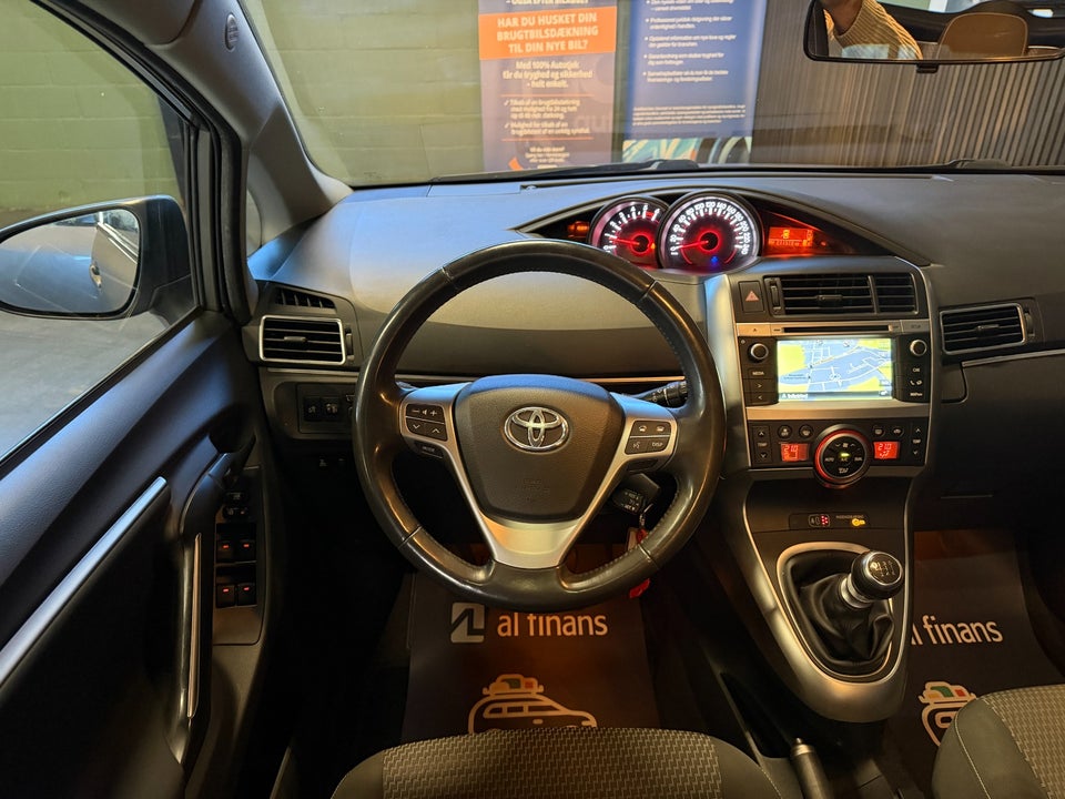 Toyota Verso 1,6 D-4D T2 Skyview 7prs 5d