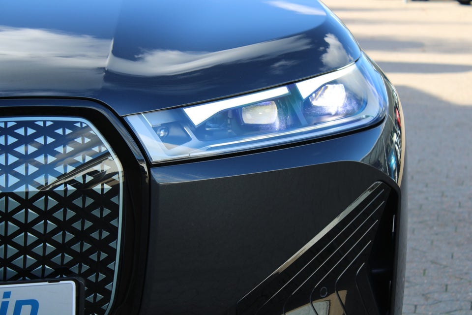 BMW iX xDrive40 Sport 5d