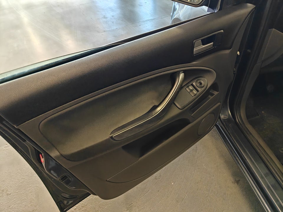 Ford C-MAX 1,6 Trend 5d