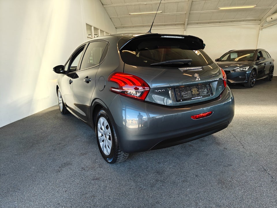 Peugeot 208 1,6 BlueHDi 100 Desire 5d