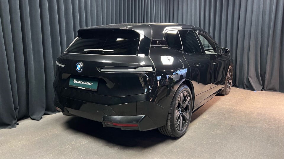 BMW iX xDrive40 5d