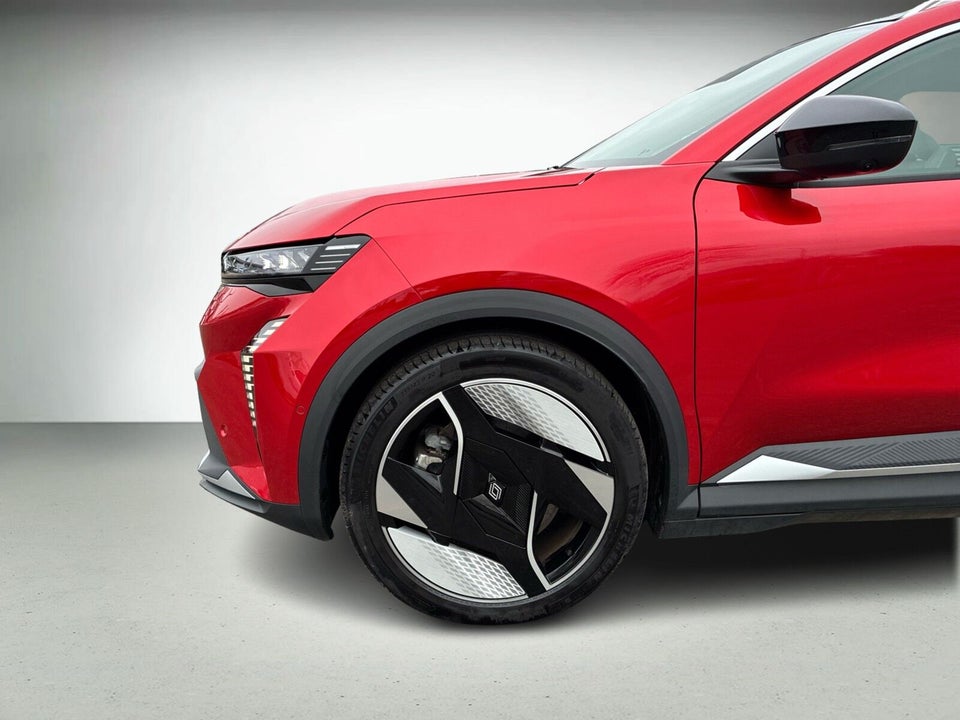 Renault Scenic E-Tech 87 Iconic 5d