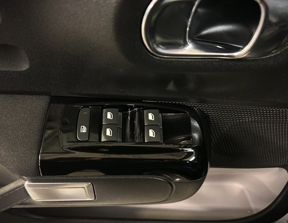 Citroën C3 1,5 BlueHDi 100 Shine 5d