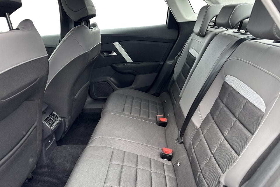 Citroën ë-C4 X 54 Plus 4d