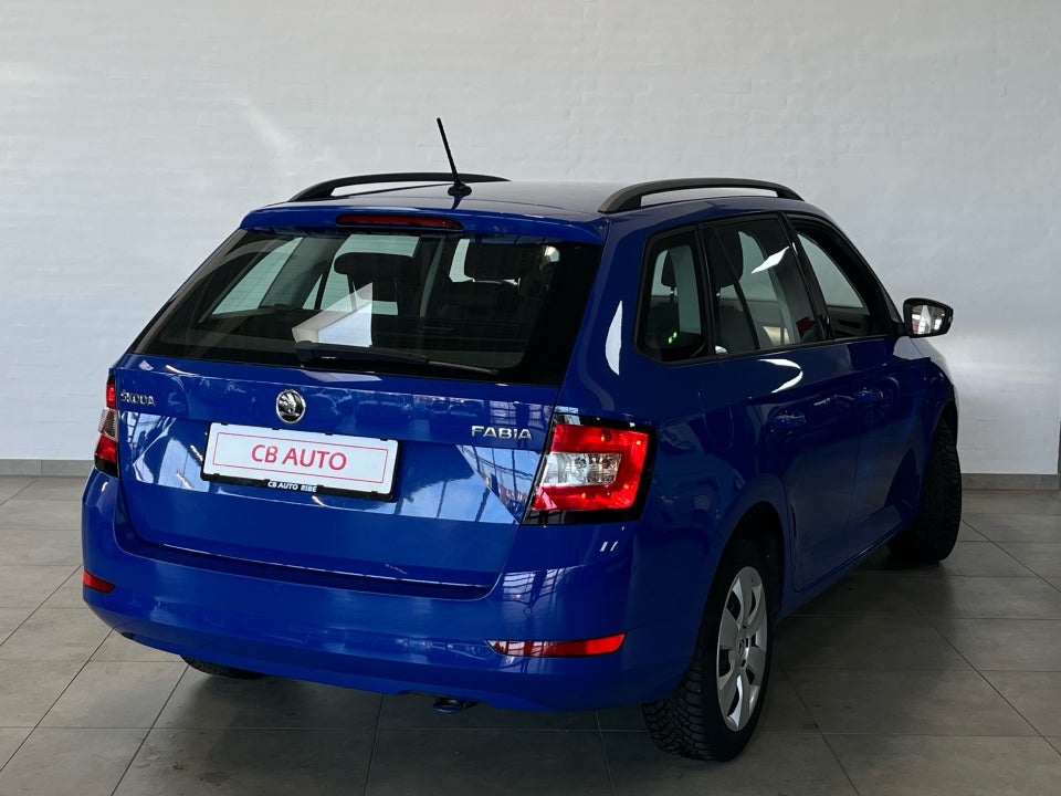 Skoda Fabia 1,0 MPi 75 Ambition Combi 5d