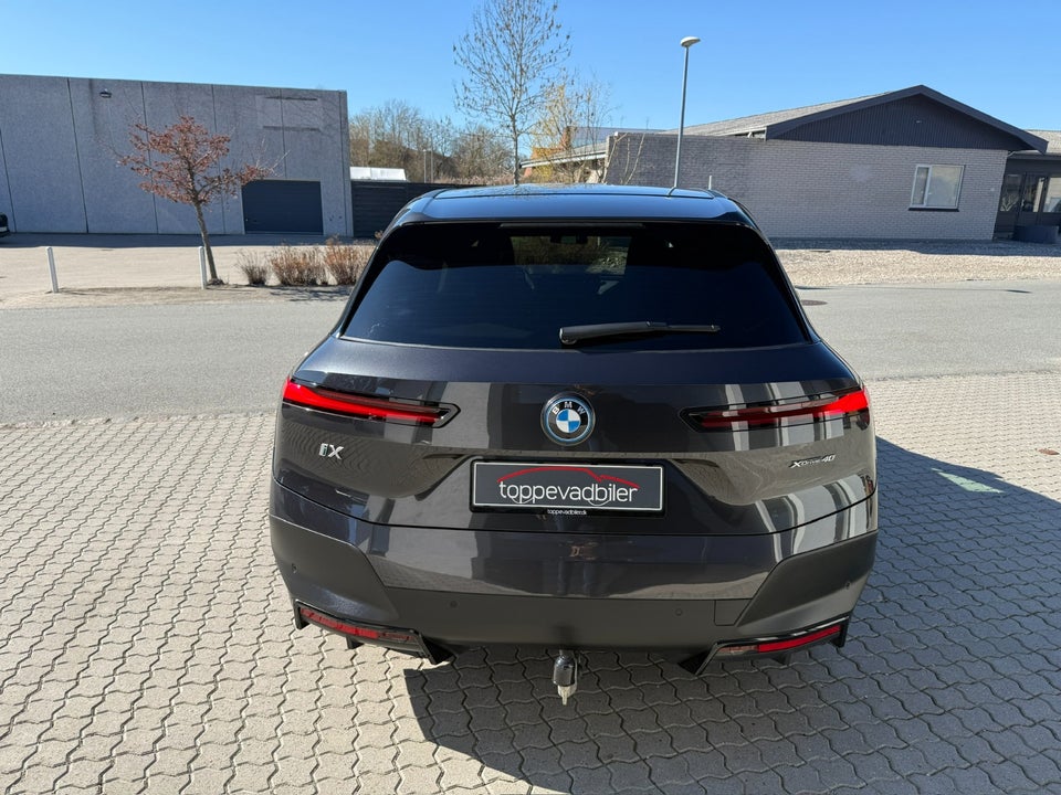 BMW iX xDrive40 Fully Charged 5d