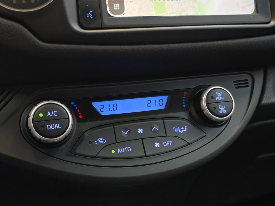 Toyota Yaris 1,5 Hybrid H3 Limited e-CVT 5d