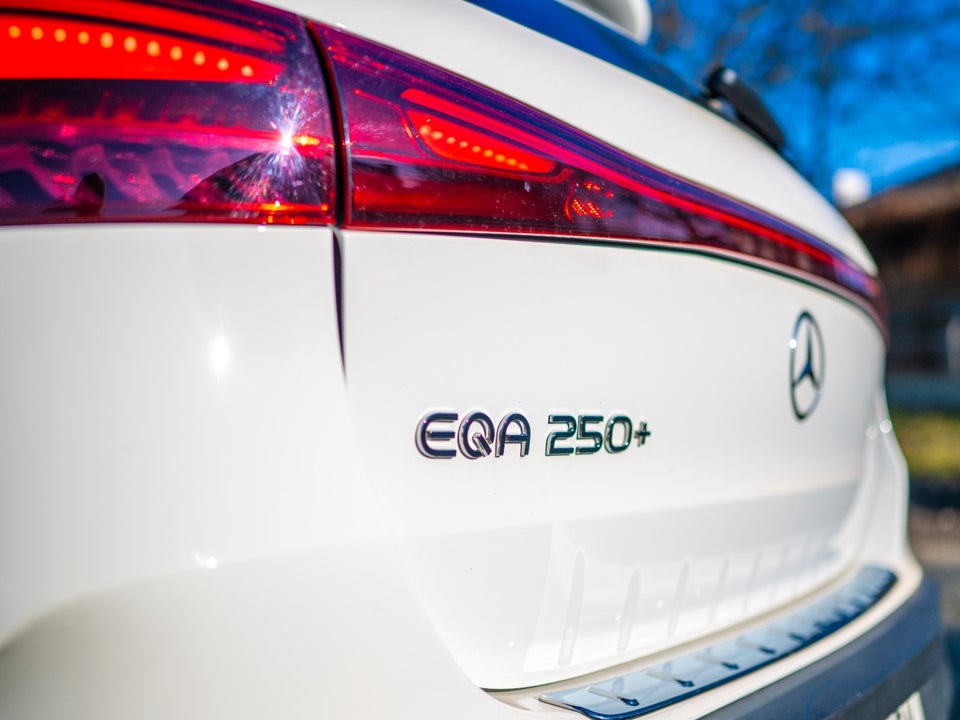Mercedes EQA250+ AMG Line 5d