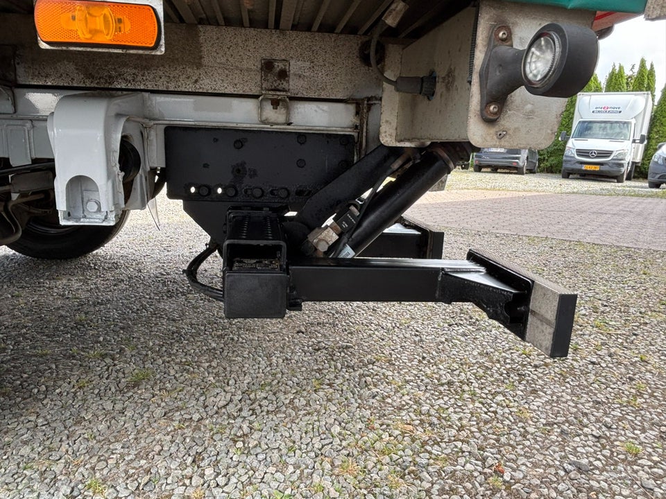 Mercedes Sprinter 319 3,0 CDi A3 Chassis aut. RWD 2d