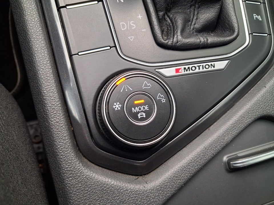 VW Tiguan 2,0 TDi 150 R-line DSG 4Motion Van 5d