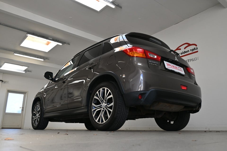 Mitsubishi ASX 1,6 Invite 5d