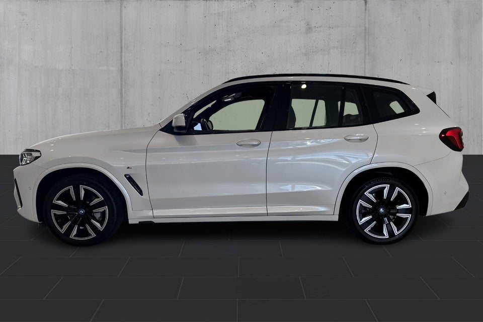 BMW iX3 Charged M-Sport 5d