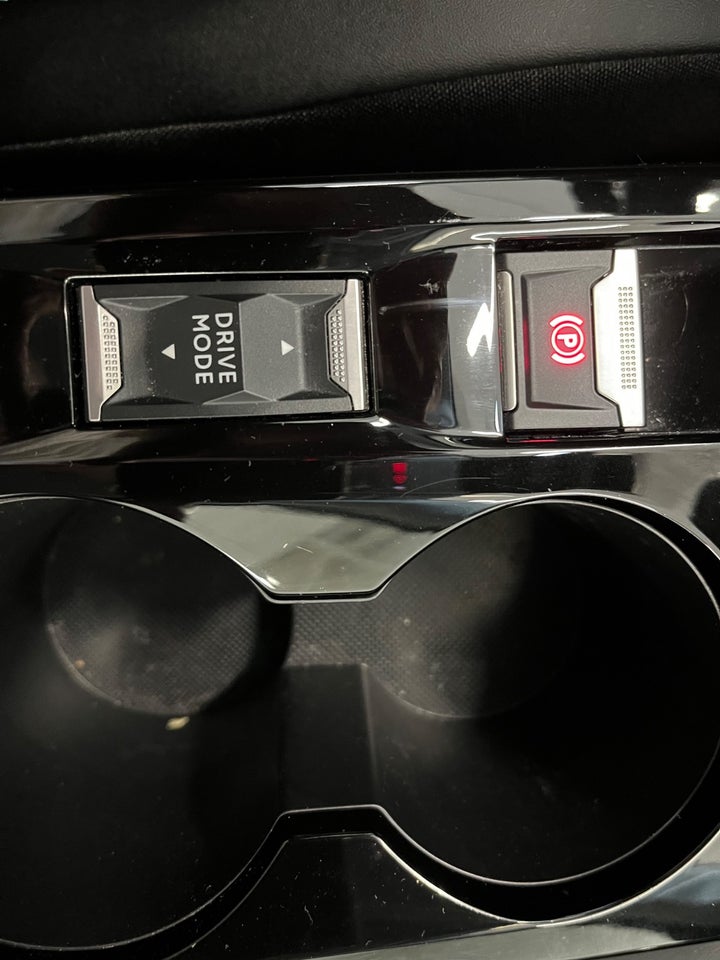 Peugeot 208 1,2 PureTech 100 Allure 5d