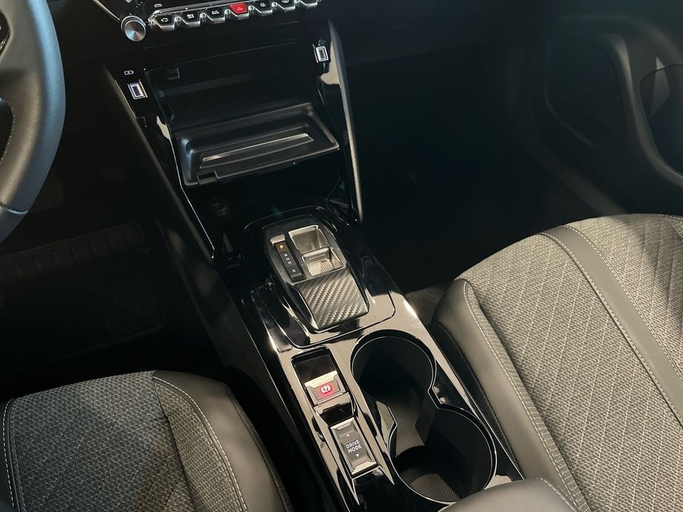 Peugeot e-2008 54 Allure 5d