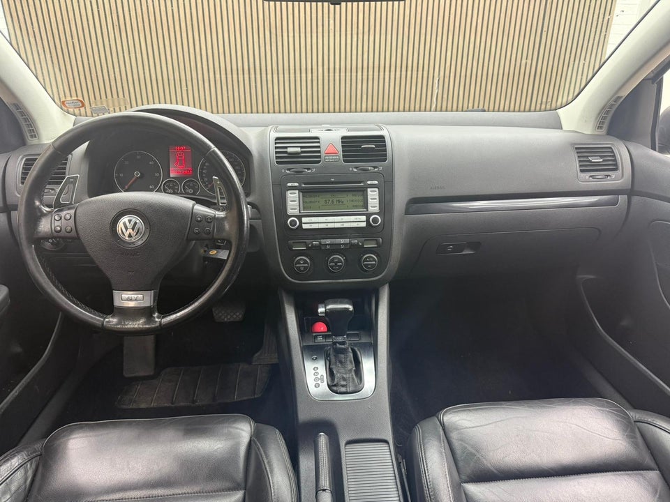 VW Golf V 2,0 TDi 140 Comfortline DSG 5d