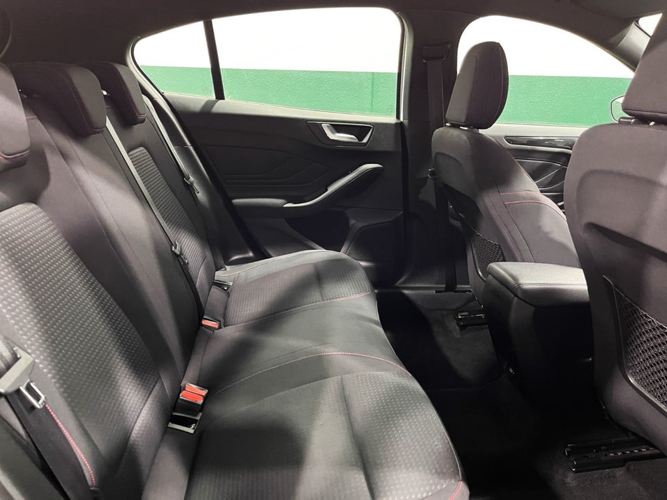 Ford Focus 1,0 EcoBoost ST-Line 5d