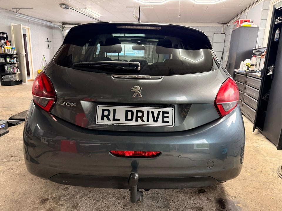 Peugeot 208 1,6 BlueHDi 100 Desire Sky 5d