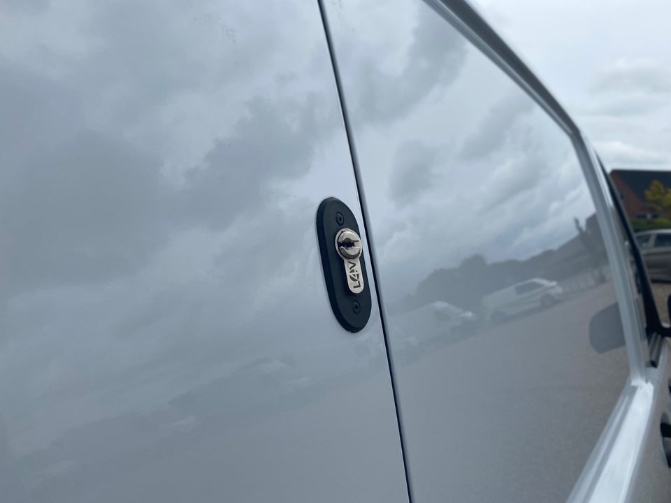 Mercedes Vito 114 2,0 CDi A2 Kassevogn SELECT aut. RWD