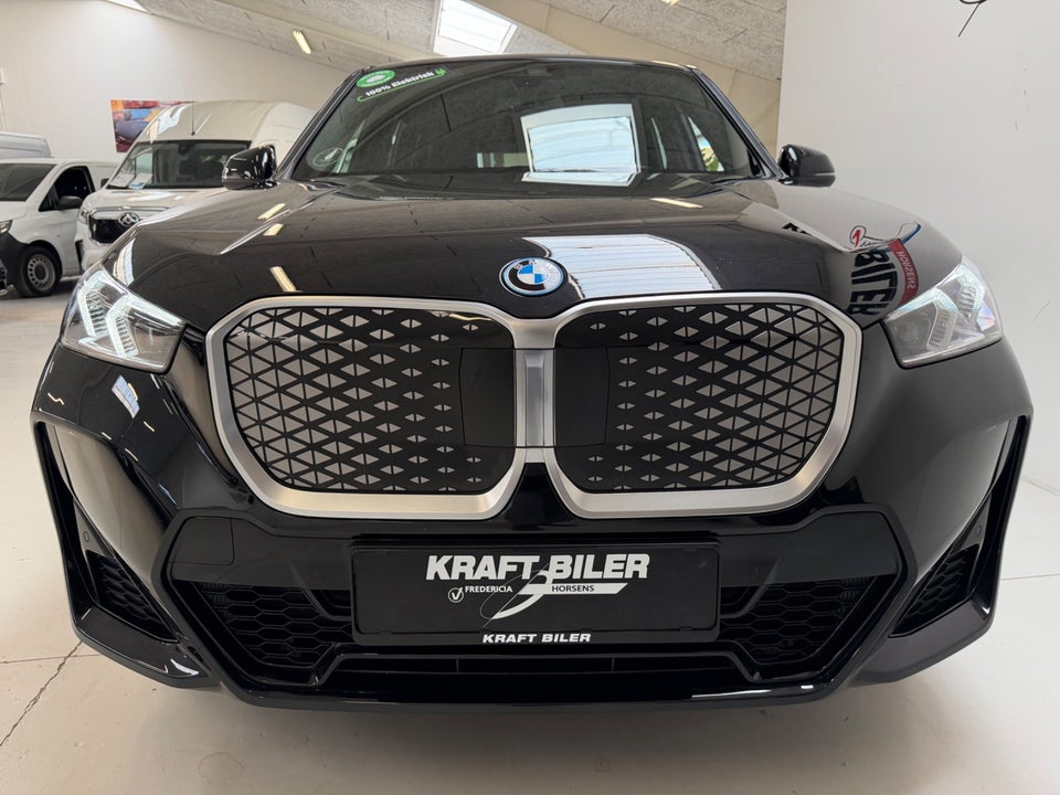 BMW iX1 xDrive30 M-Sport 5d